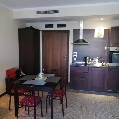 Private In Royal 5* *