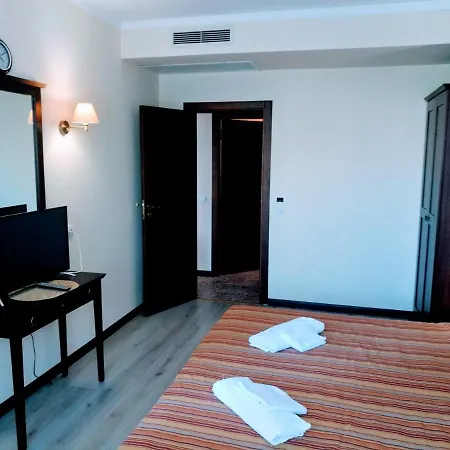 Private In Royal 5* *