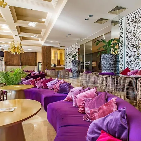 Private In Royal 5* Apartament *